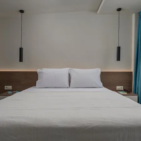 Vanesa Luxury Flogita